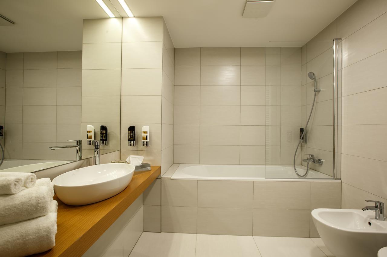 Hotel Rajka Valašské Meziříčí Zewnętrze zdjęcie
