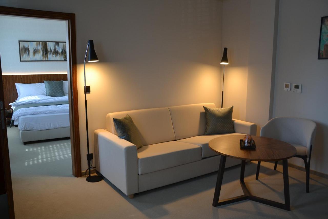 Hotel Rajka Valašské Meziříčí Zewnętrze zdjęcie